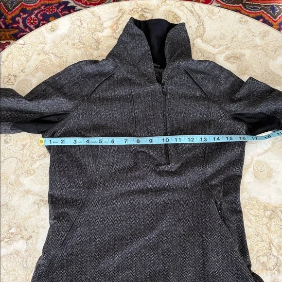 Lululemon Think Fast Pullover - Picture 15 of 16